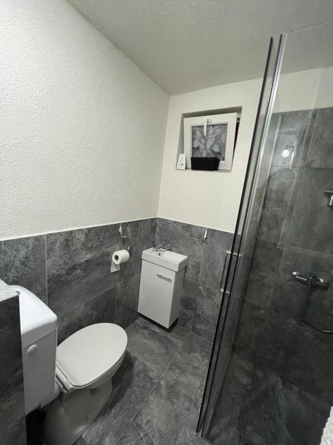 Apartman Karin Huty Екстериор снимка