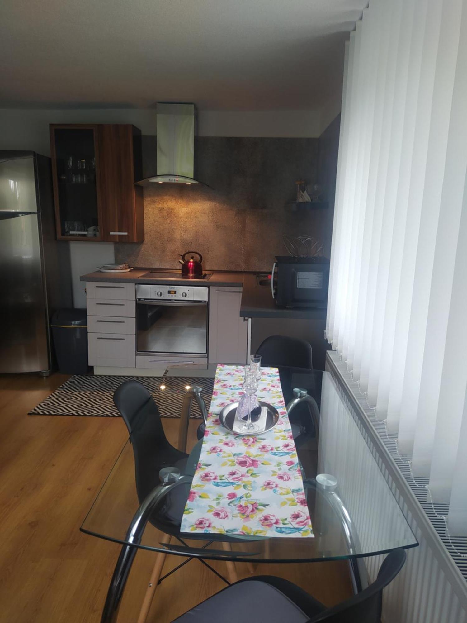 Apartman Karin Huty Екстериор снимка